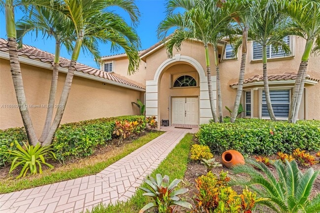 420 Montclaire Dr in Weston, FL - Building Photo - Building Photo