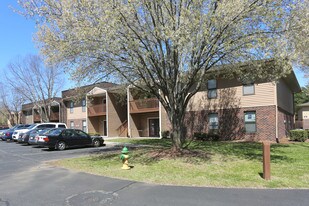 Salem Crest Apartment Homes in Winston-Salem, NC - Building Photo