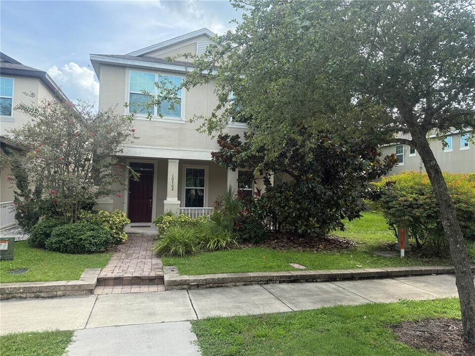 10702 Reams Rd in Windermere, FL - Building Photo