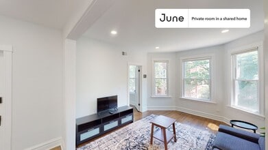 Room in Shared 4 bed/2 bath home, Unit D in Chicago, IL - Foto de edificio - Building Photo