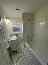 150 N Eleventh St in Salina, KS - Building Photo - Building Photo