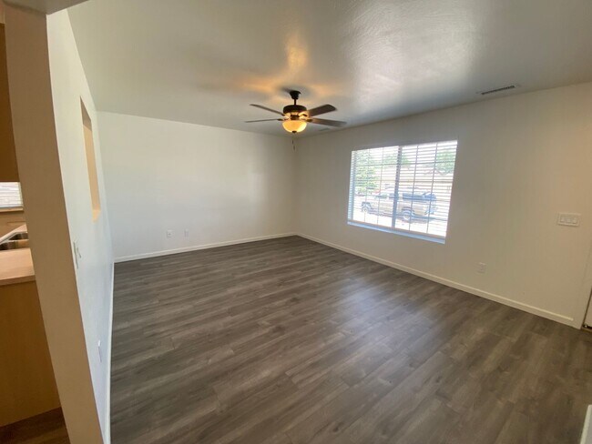 property at 6000 N Rockland Dr