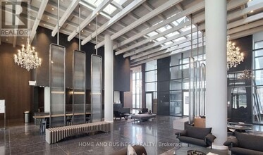 8 Interchange Wy in Vaughan, ON - Building Photo - Building Photo