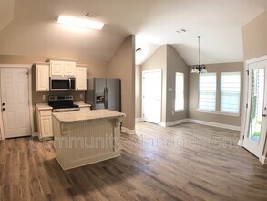 836 Sedona Pines Dr in Baton Rouge, LA - Building Photo - Building Photo