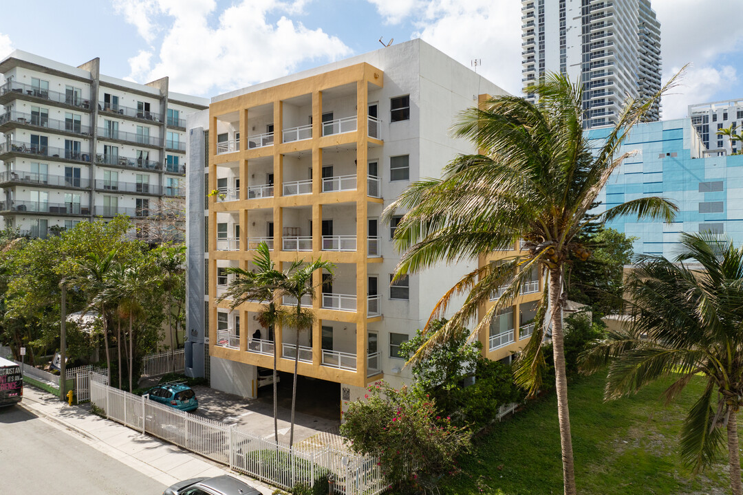 Bahia Biscayne in Miami, FL - Foto de edificio