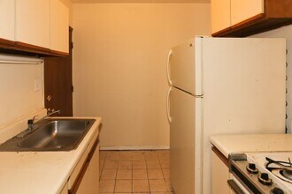 824 W Cornelia Ave in Chicago, IL - Building Photo - Building Photo
