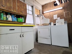 2130 W Giddings St, Unit 1 in Chicago, IL - Building Photo - Building Photo