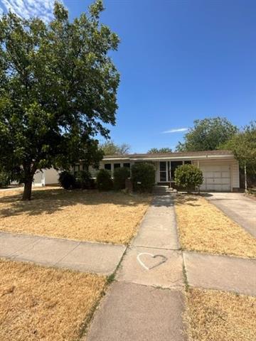 826 S Pioneer Dr in Abilene, TX - Building Photo