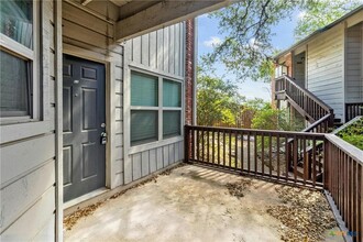 430 Lindsey St in San Marcos, TX - Building Photo - Building Photo