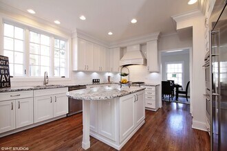 314 Woodland Ave in Winnetka, IL - Building Photo - Building Photo