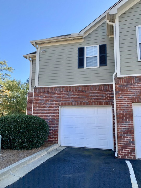 3500 Sweetwater Rd in Duluth, GA - Building Photo