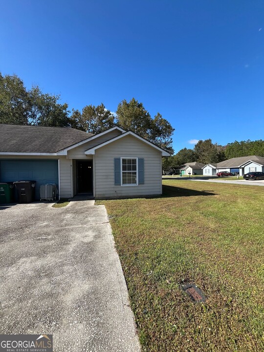 6 Talbot Ct in St. Marys, GA - Foto de edificio