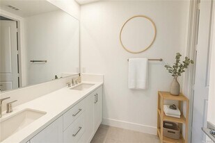 179 Sawbuck in Irvine, CA - Building Photo