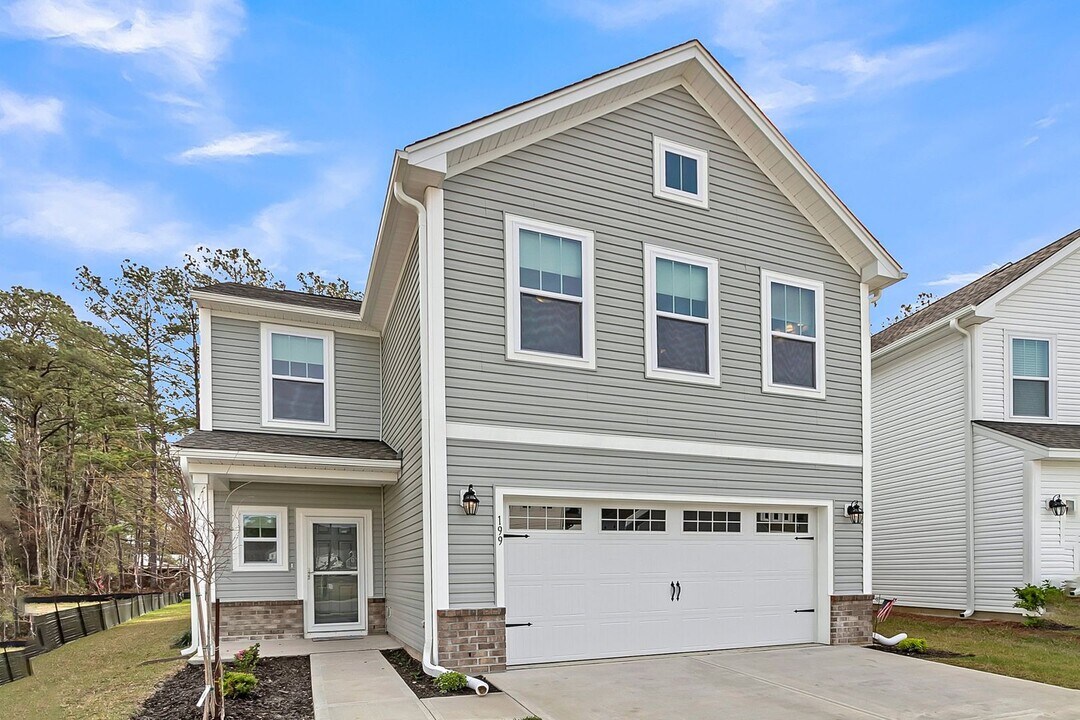 199 Surfbird Rd in Summerville, SC - Building Photo
