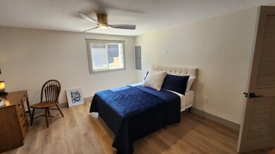 1704 S Forest Dr in Knoxville, TN - Building Photo - Building Photo