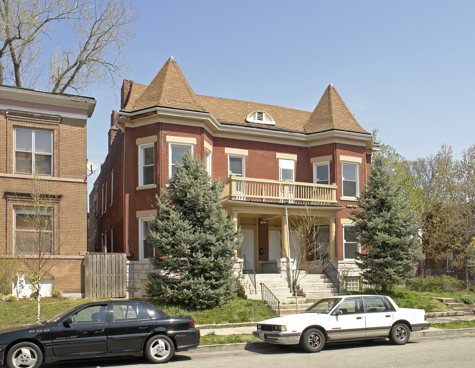 4047-4049 Shenandoah Ave in St. Louis, MO - Building Photo