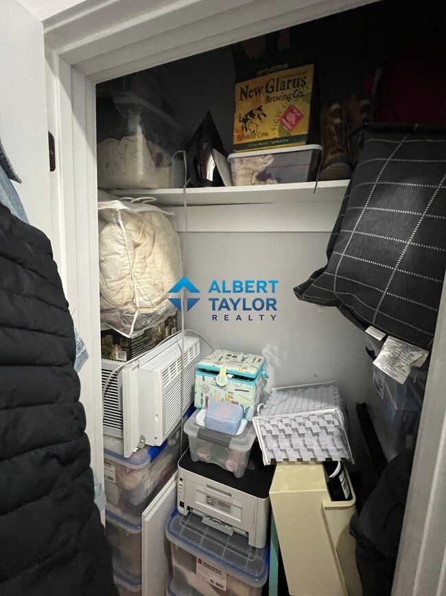 139 Oxford St, Unit 6