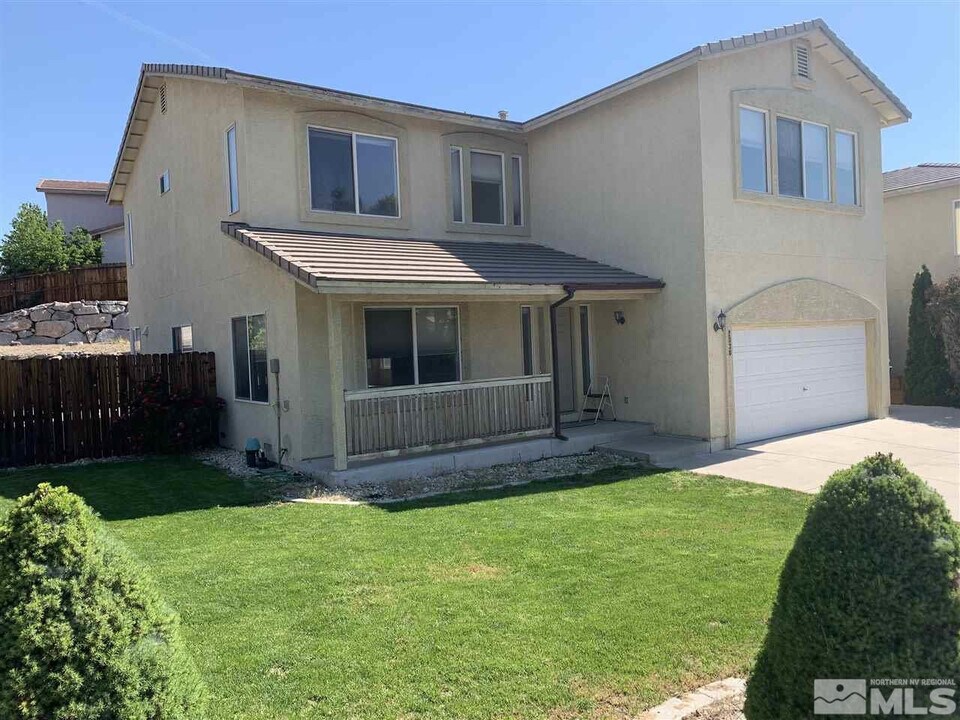 2330 Wildcreek Dr in Sparks, NV - Building Photo