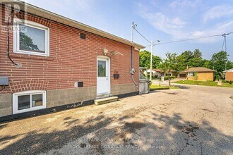 71-71 Redwater Dr in Toronto, ON - Building Photo - Building Photo