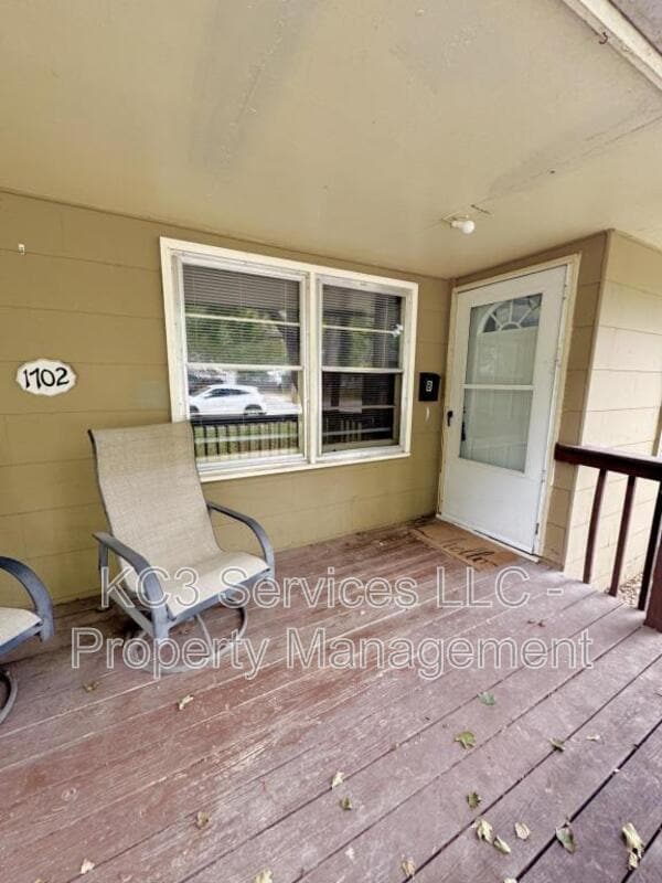 1702 SW McArthur St in Blue Springs, MO - Building Photo - Building Photo