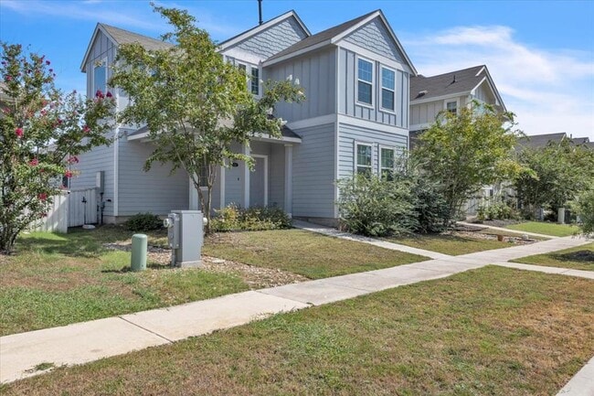 132 Fabion St in Niederwald, TX - Building Photo - Building Photo