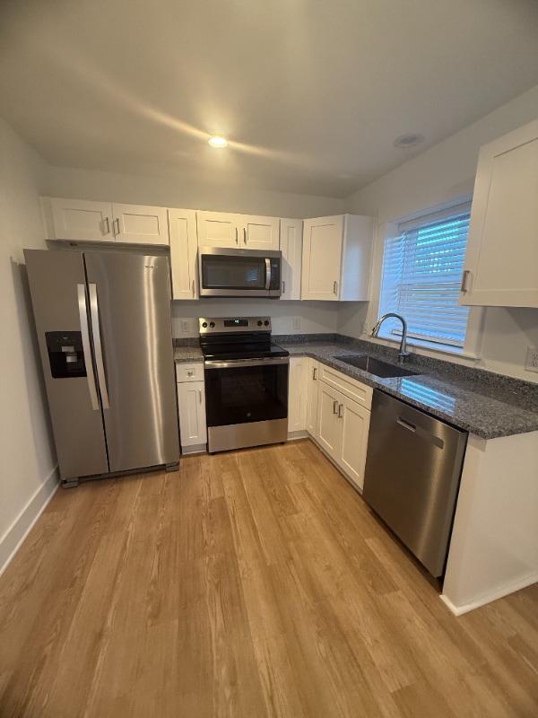 213 W Palmetto St in Kill Devil Hills, NC - Foto de edificio - Building Photo