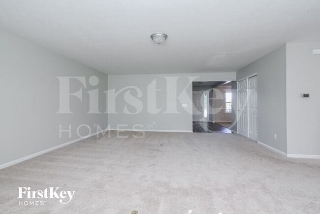 7029 Halifax Ct in Avon, IN - Building Photo - Building Photo