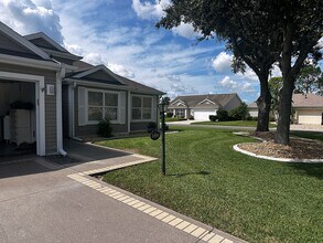 2000 Ardmore Way in the Villages, FL - Building Photo - Building Photo