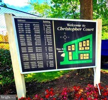 18403 Bishopstone Ct in Montgomery Village, MD - Building Photo