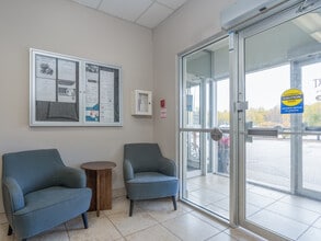 Bay Court Apartments in North Bay, ON - Building Photo - Building Photo