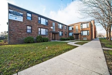 8100-04 S Marshfield in Chicago, IL - Building Photo