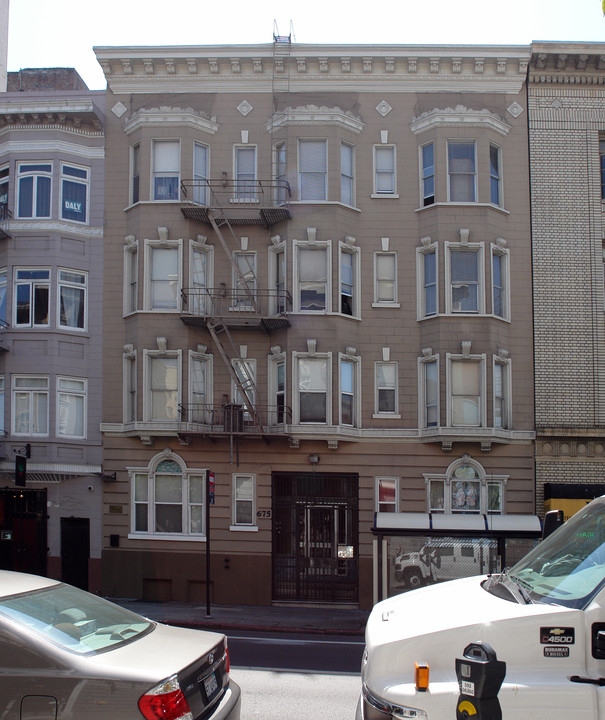 675 OFarrell in San Francisco, CA - Building Photo