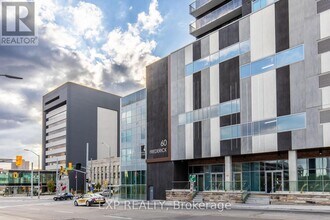 60-3960 Frederick St in Kitchener, ON - Building Photo - Building Photo