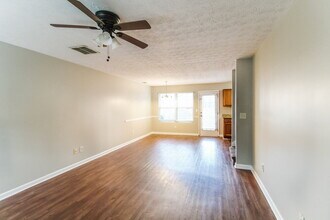 5135 Tussahaw Crossing in Mcdonough, GA - Building Photo - Building Photo