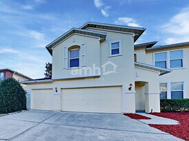 2425 Adams Lake Blvd in Jacksonville, FL - Building Photo