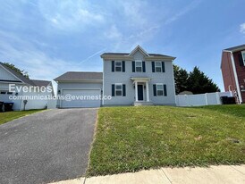 102 Ridgeway St in Fredericksburg, VA - Building Photo