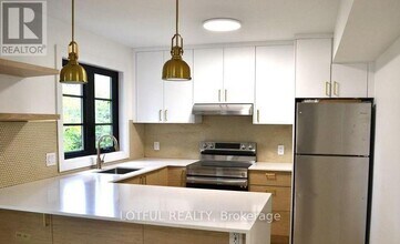 503 Athlone Ave in Ottawa, ON - Building Photo - Building Photo