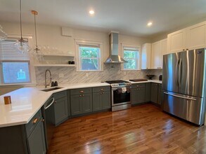 28 Schuyler St in Boston, MA - Building Photo - Building Photo