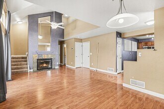 2669 S Deframe Cir in Lakewood, CO - Building Photo - Building Photo