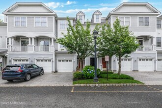 6 Skimmer Ln in Port Monmouth, NJ - Building Photo - Building Photo