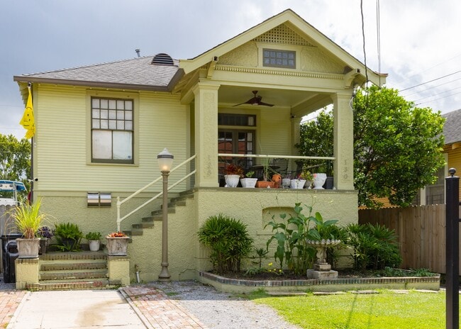 130 S Cortez St, Unit Japoolzzi Suite