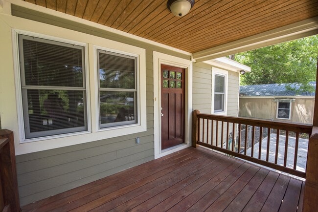 108 Mimosa Ave in Auburn, AL - Building Photo - Building Photo
