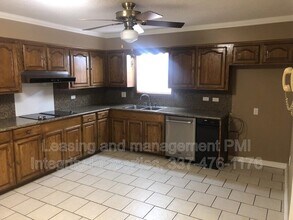 2809 S Curtis Dr in New Iberia, LA - Building Photo - Building Photo