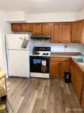 34 Nelson Ave in Edison, NJ - Building Photo - Building Photo