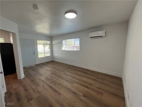 222 S 10th St in Las Vegas, NV - Building Photo - Building Photo