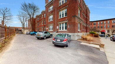 25 Glenville Ave, Unit 2 in Boston, MA - Building Photo - Building Photo