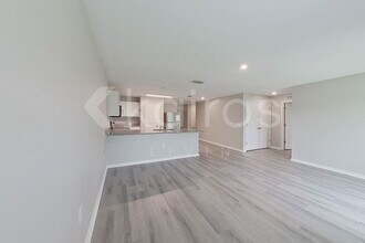 8035 100th Ave in Vero Beach, FL - Building Photo - Building Photo