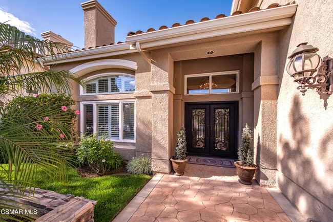 48 Golden Glen Dr in Simi Valley, CA - Building Photo - Building Photo