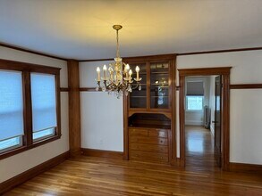 88 Greaton Rd in Boston, MA - Foto de edificio - Building Photo