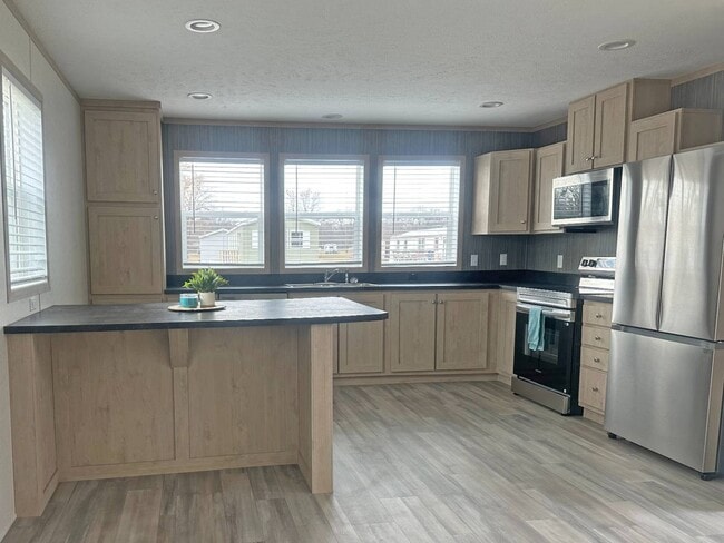 property at 14876 Washington Rd